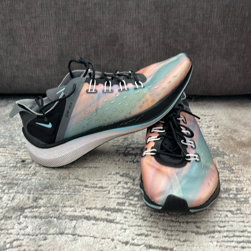 Nike EXP 14 size 9